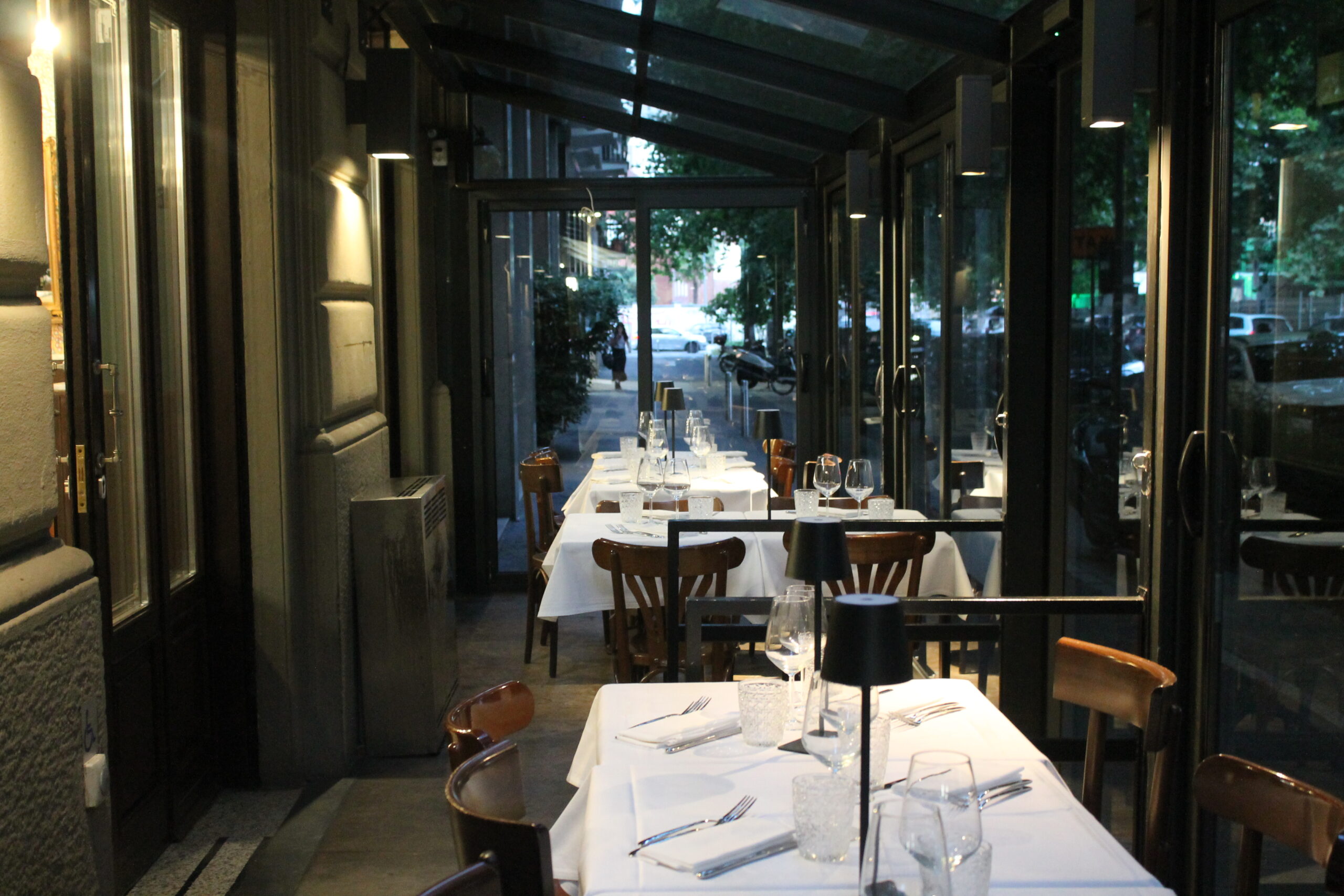 sala ristorante zona Monumentale Milano